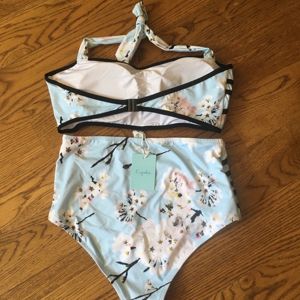 Swim suit